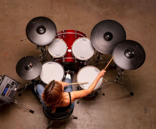 Digitale trommesæt vs. akustiske trommesæt til øvebrug
