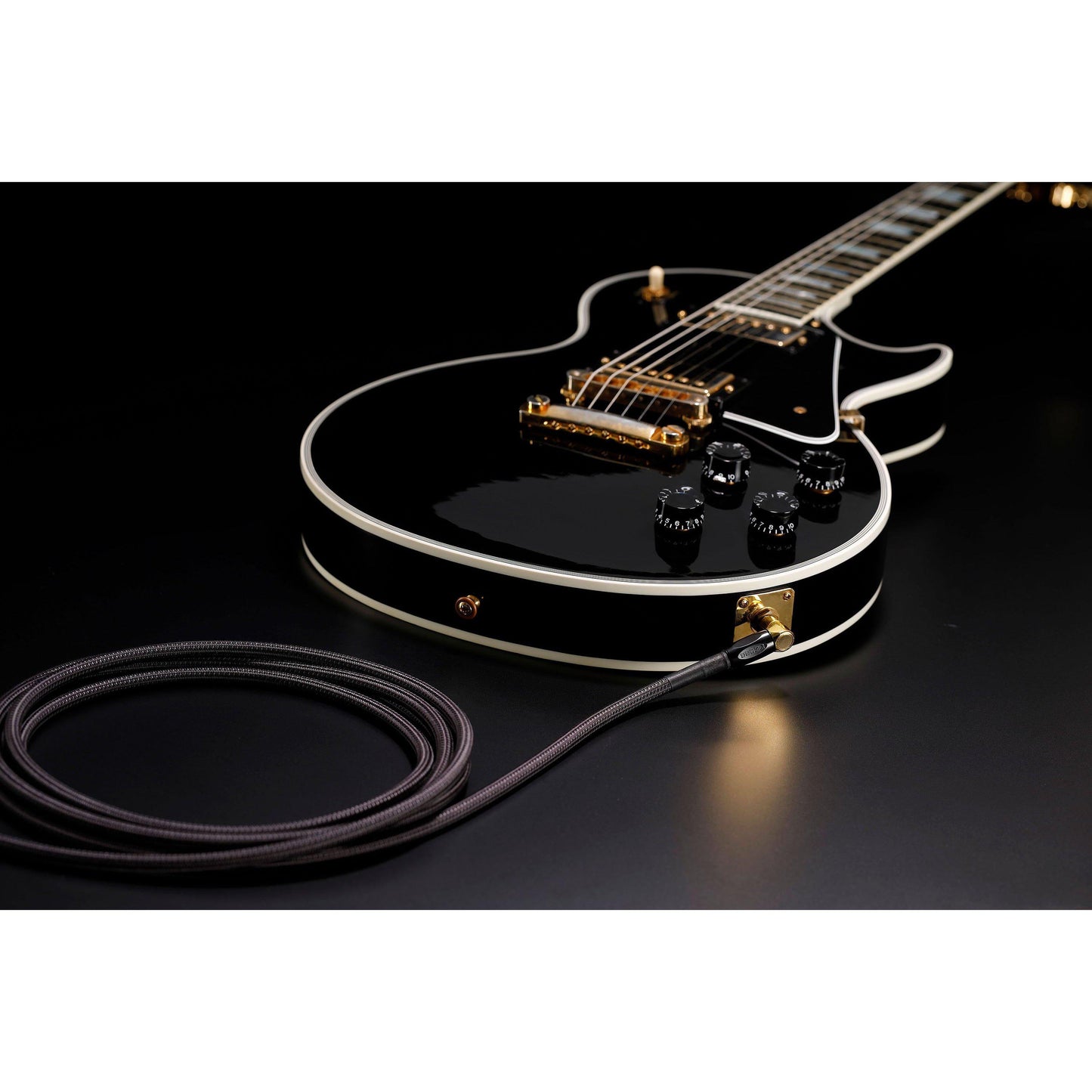 Boss Premium Instrumentkabel med straight - right-angle 1/4'' tilslutning