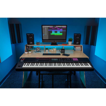 Roland Fantom-08 Workstation