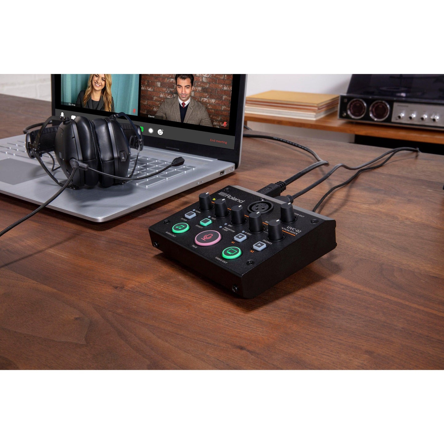 Roland UVC-02 Web Presentation Dock
